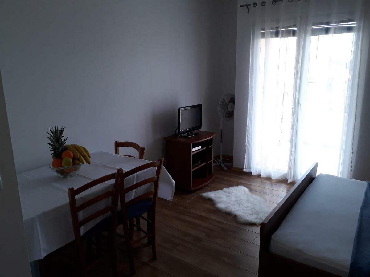 Apartmani Marino ปริฟลากา ภายนอก รูปภาพ
