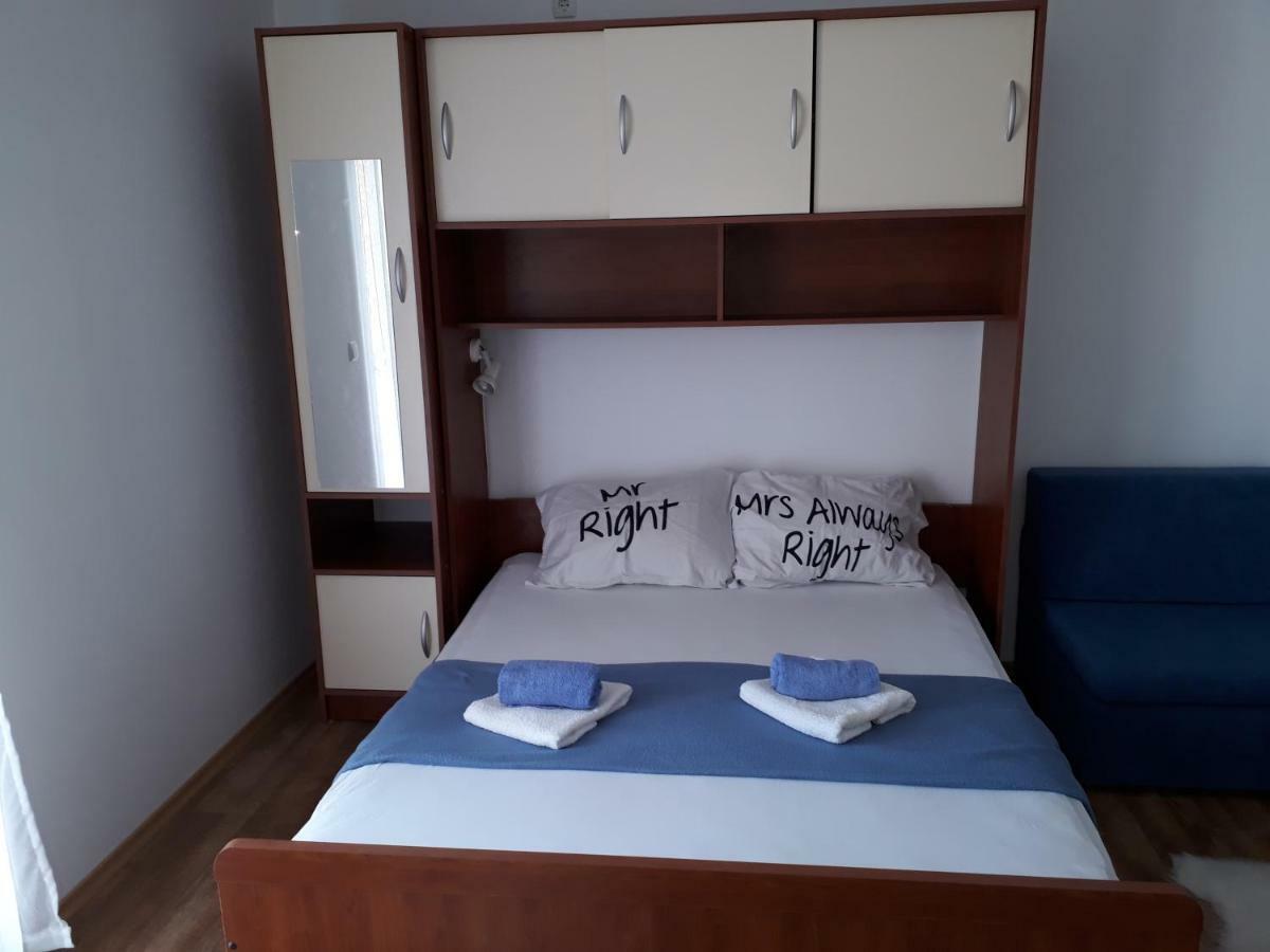 Apartmani Marino ปริฟลากา ภายนอก รูปภาพ